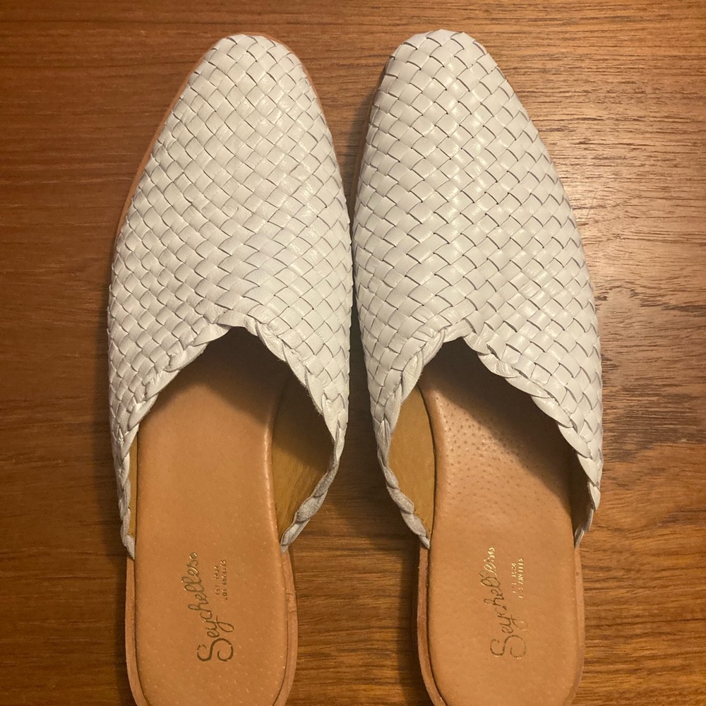 Seychelles Women's White Woven Mules